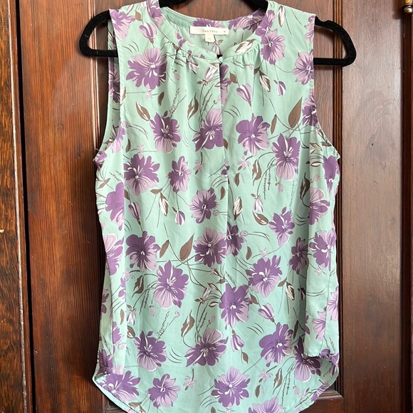 Monday Fun, Medium, Angie Pleated Blouse - Picture 2 of 3